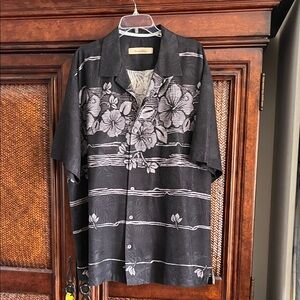 Tommy Bahama Charcoal Hibiscus Button Down Shirt